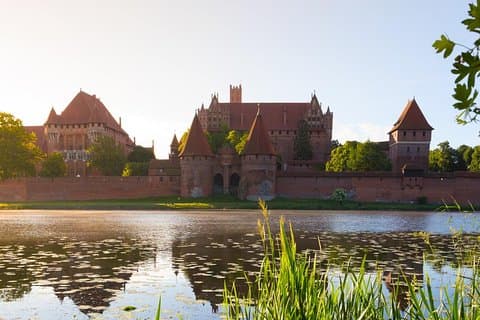 One day, private city tour to Gdansk and Malbork from Warsaw by express train