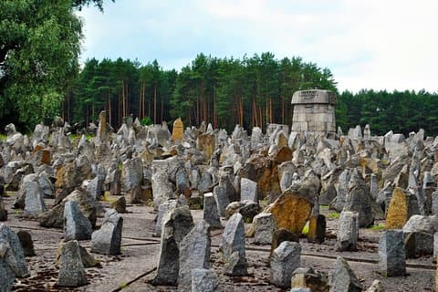 Treblinka Concentration Camp, Heartbreaking Tour from Warsaw