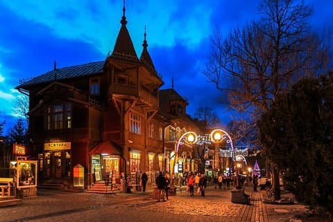 Zakopane private transfer Krupówki
