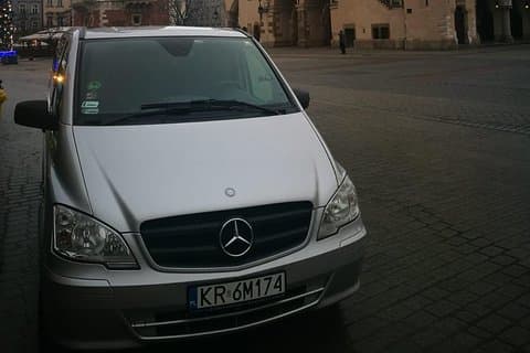 International transfer from Krakow (airport) to Poprad
