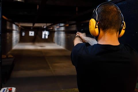 Indoor Shooting Range in Warszawa Package 2