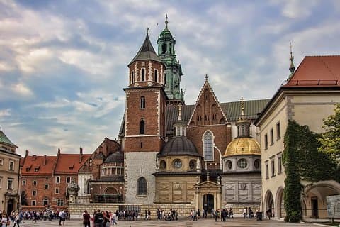 Private 4-hour City Tour of Krakow with driver and guide and Hotel pick-up