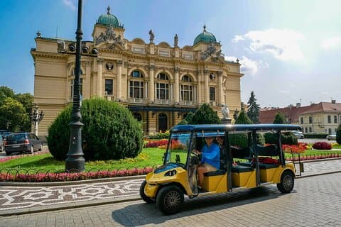 Krakow Highlights Tour by Electric Car