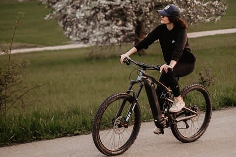 Rent Mountain Electric Bike eMTB in the Beskidy Mountains