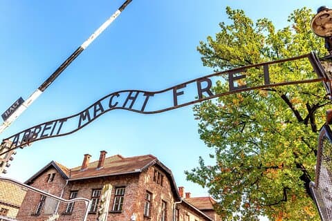 Wroclaw to Auschwitz-Birkenau Full-Day Trip by Private Car