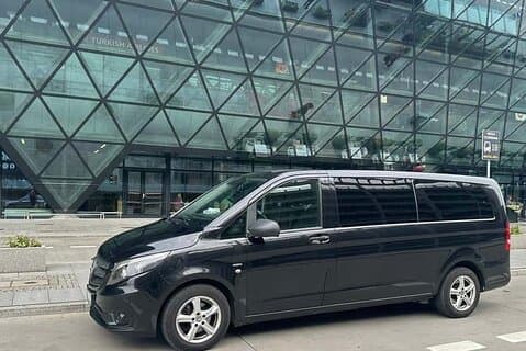 Private Airport Transfer Kraków Airport to Kraków City Center