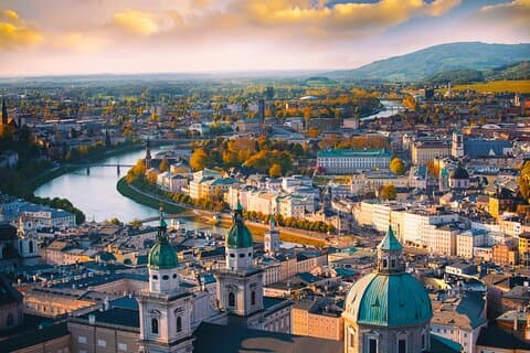 Private Door-to-Door Transfer from Krakow to Vienna