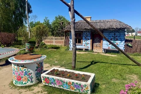 Full-Day Zalipie Painted Village Guided Tour