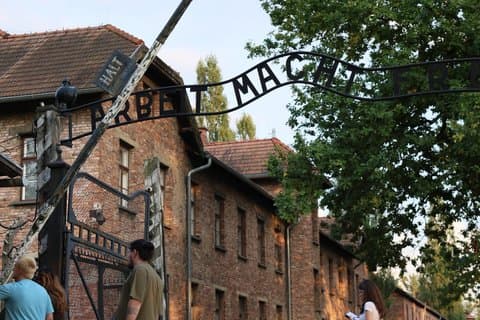 Auschwitz Birkenau Guided Tour from Krakow