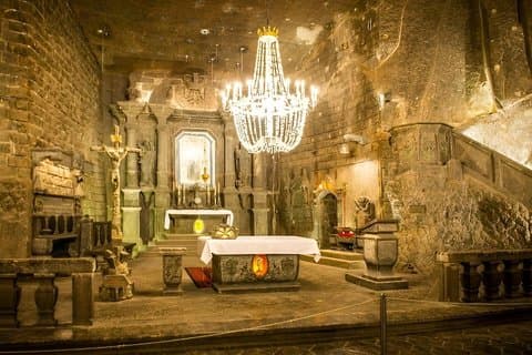 Warsaw Wieliczka Salt Mine and Krakow Tour Train with Pick Up