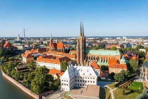 Hello Wroclaw: Private 2-Hour Intro City Walk with Local Guide
