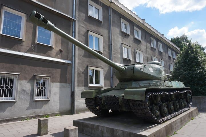 Russian tank