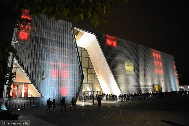 Palace of Culture & Science + POLIN Museum : SMALL GROUP /inc. Pick-up/