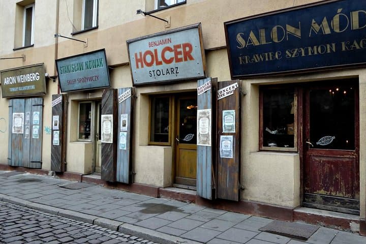 Small Group Kazimierz Jewish Quarter Tour in Krakow