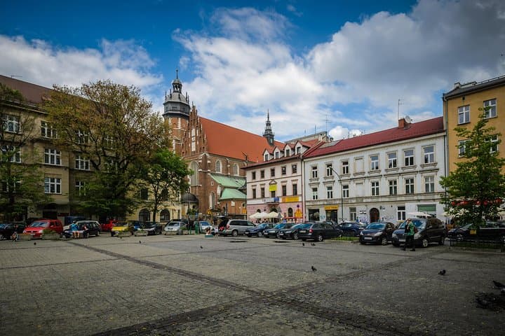 Small Group Kazimierz Jewish Quarter Tour in Krakow