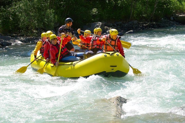 Pontoon Rafting on the Dunajec River Gorge with private transport from Krakow