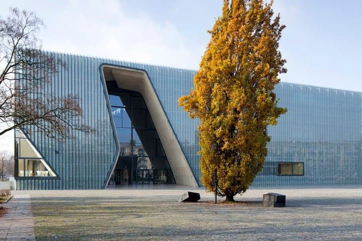 POLIN Museum of the History of Polish Jews : PRIVATE TOUR /inc. Pick-up/