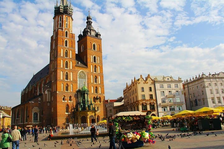 Krakow and Wieliczka Salt Mine Tour from Wroclaw - Local guides included