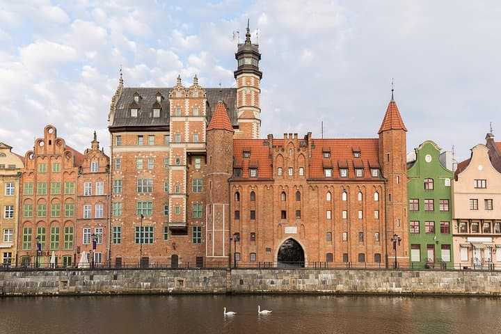 One day, private city tour to Gdansk and Malbork from Warsaw by express train