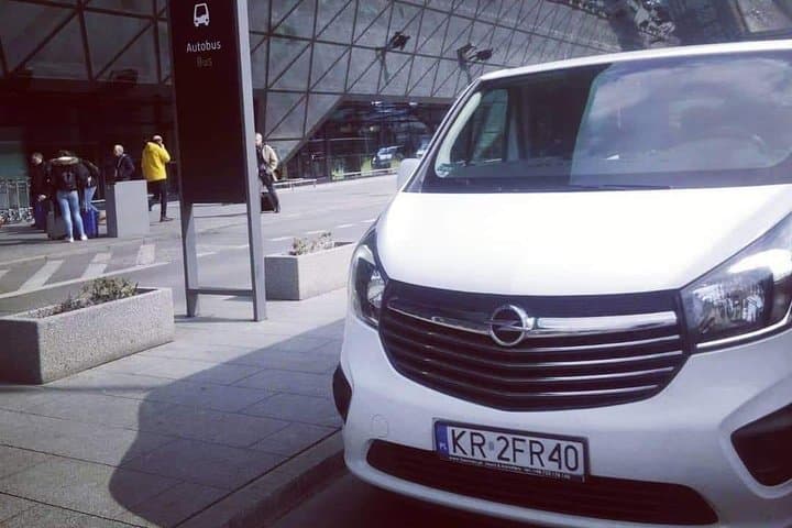 Transfer Krakow Balice Airport - Krakow City