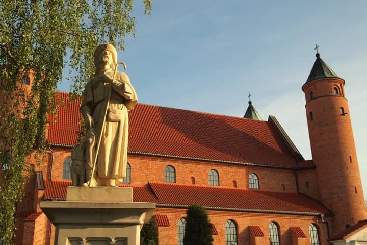 Frederic Chopin and Masovian Country Small Group Tour from Lodz with Lunch