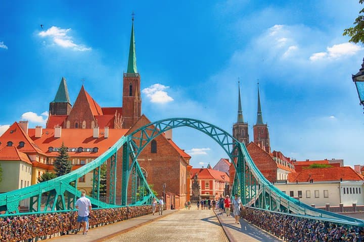 Panorama Raclawicka & Ostrow Tumski Wroclaw Private Tour