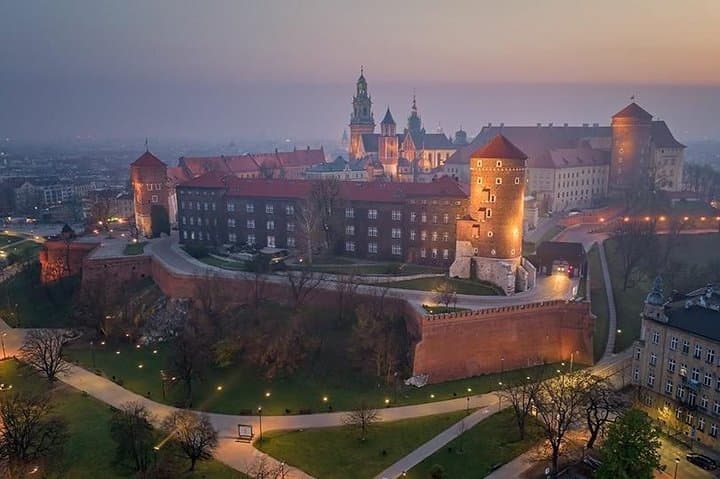 Czestochowa city private transfer-Krakow Balice Airport