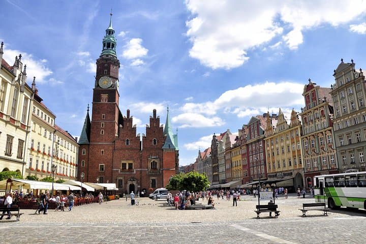 Wroclaw: Ostrow Tumski & Old Town Highlights Private Walking Tour