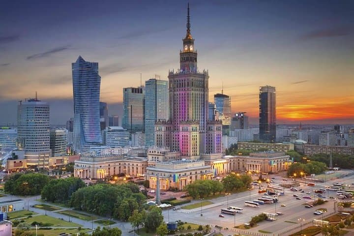 Private transfer between Warsaw and Łódź (One way/ Round trip/Chauffeur hire)