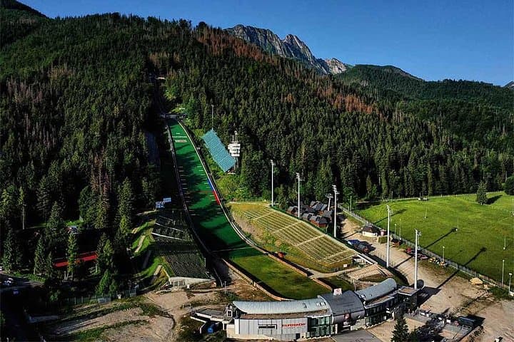 Private transfer between Warsaw and Zakopane(one way or round-trip)