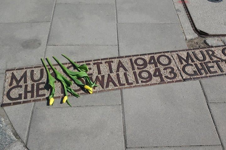 The memorial chain along the ghettogrenzen