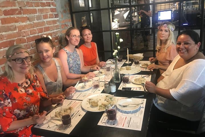 EVERYDAY Krakow: Traditional Food Tour with Old Town Sightseeing