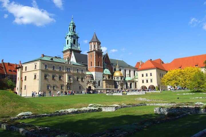 4 days in Krakow: transfers, tours and accommodation
