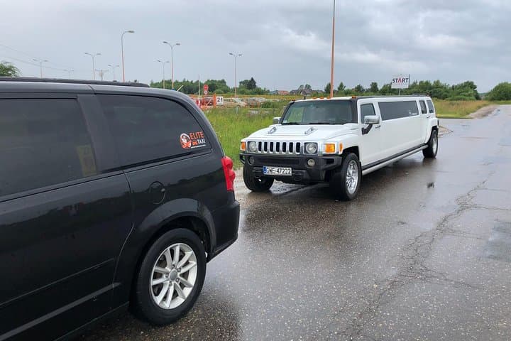 Limousine car Hummer H3
