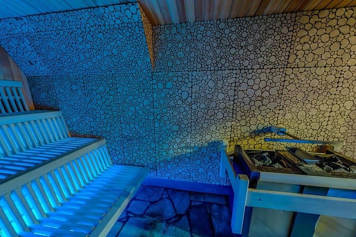Chocholowskie Thermal Baths Full Access with Private Transfers from Krakow