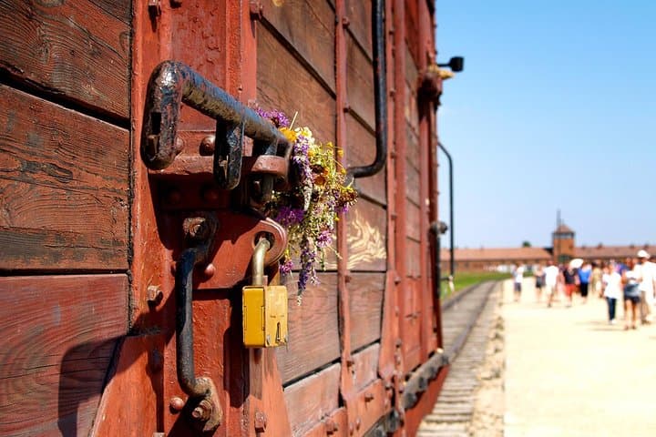 Auschwitz - Birkenau Tour With Private Transfer