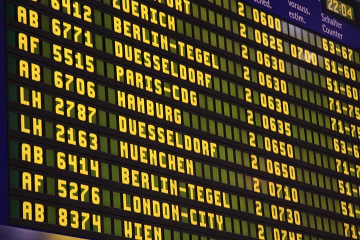 Wrocław Strachowice Airport Private Transfer