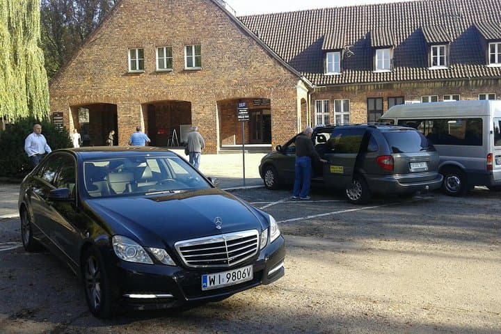 Auschwitz - Full Day Tour from Warsaw by private car