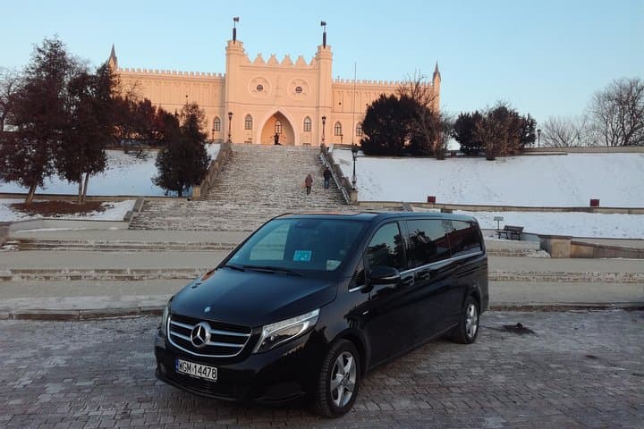 Luxury Van transfer from Warsaw to Cracow by private car