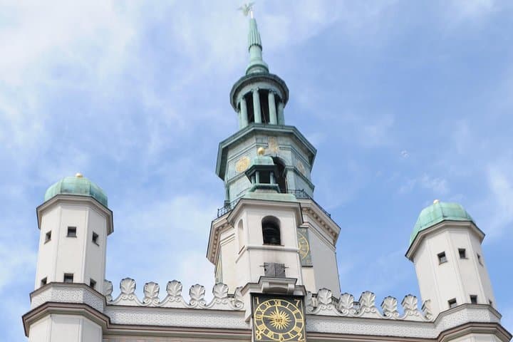 Discover Poznan: Walk, Take a tram and have a traditional snack