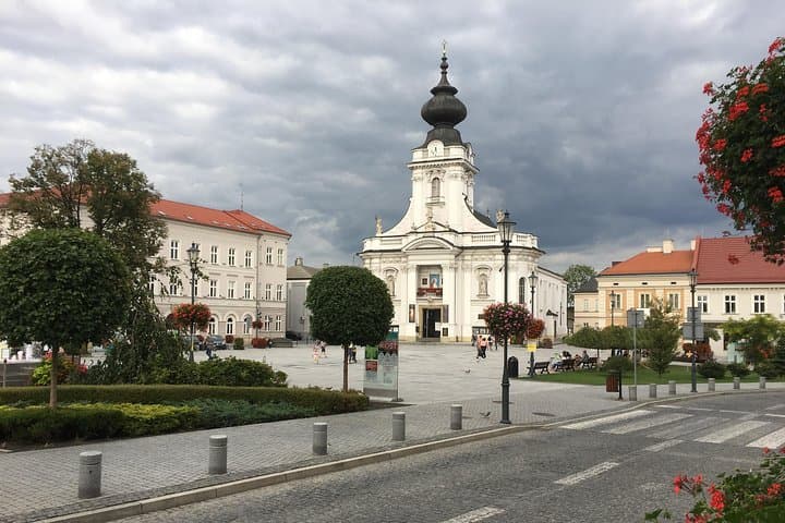 John Paul II Route Guided Tour With Private Transport