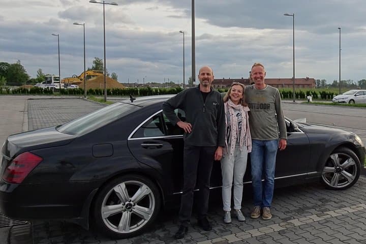 Auschwitz and Birkenau Round-Trip VIP Transport from Krakow