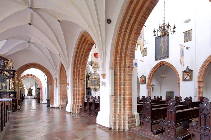 Private Shore Excursion: Highlights of Gdansk with visit Oliwa Cathedral