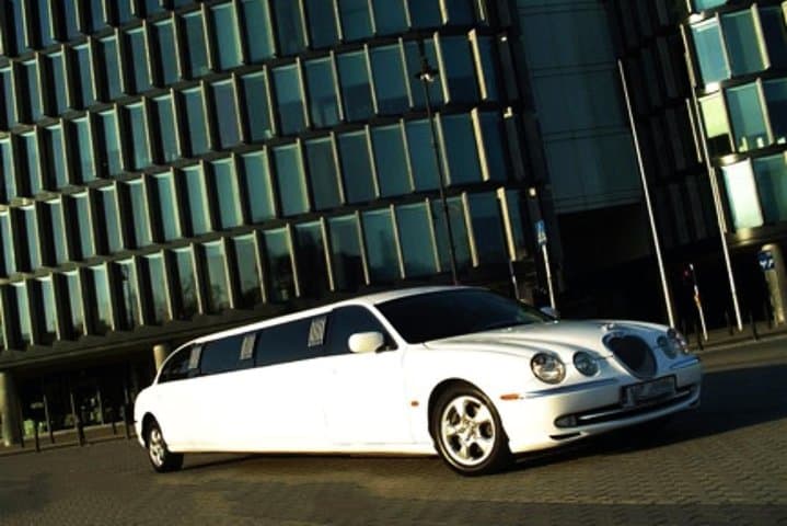 Private Limo Service: Airport Transfer from Chopin WAW