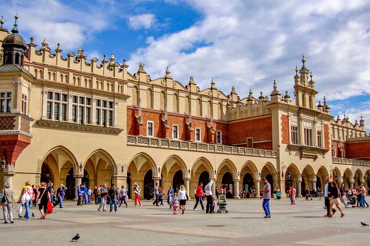 Architectural Krakow: Private Tour with a Local Expert