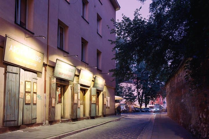 Kazimierz, Jewish Ghetto, Schindler's List story - Golf Cart Tour