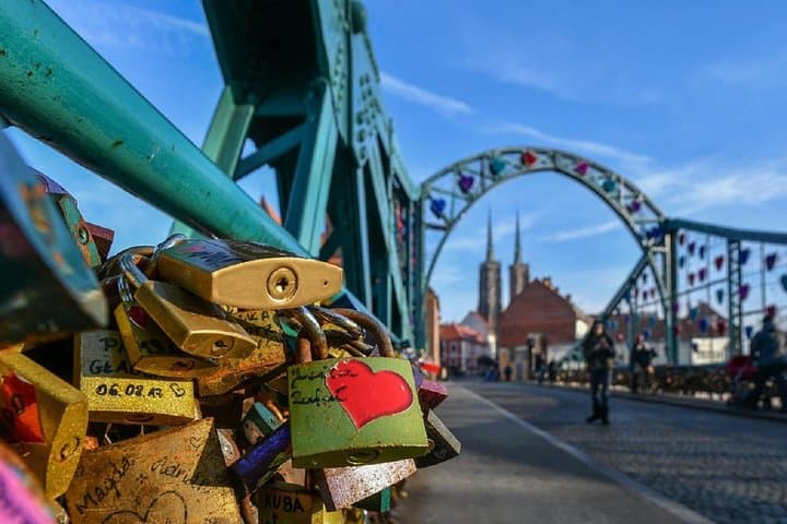 Bike Tour of Wroclaw Old Town, Top Attractions and Nature