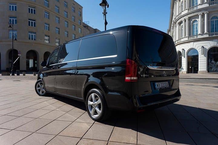 Luxury Van transfer from Warsaw to Cracow by private car