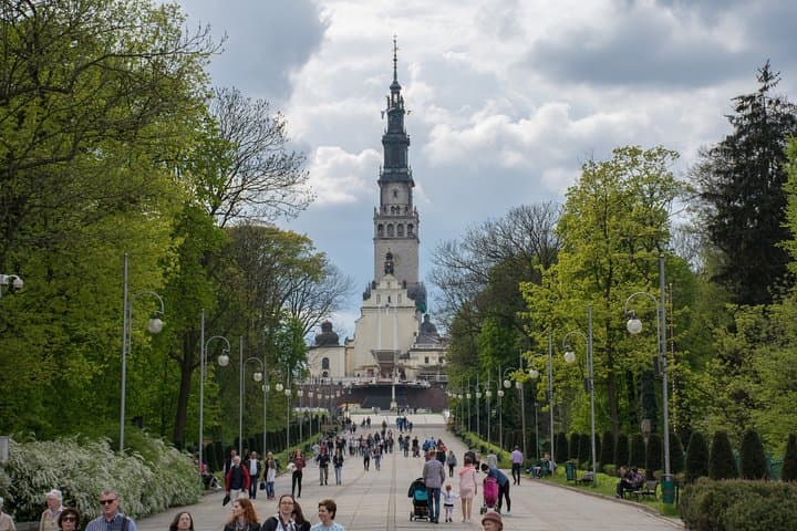 Full-Day Private Tour to Black Madonna Częstochowa from Cracow