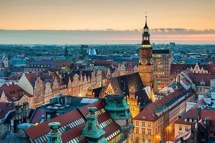 Private Transfer from Wroclaw (WRO) Airport to Wroclaw city centre